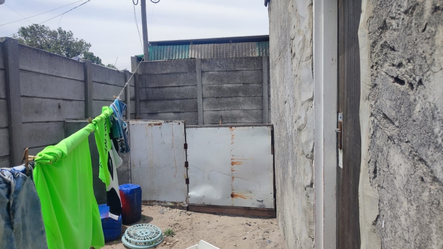 3 Bedroom Property for Sale in Uitsig Western Cape